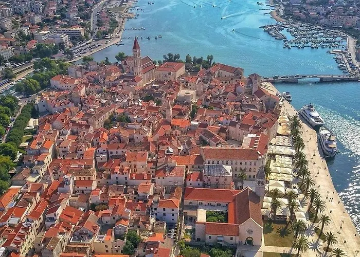 Viktoria - Trogir